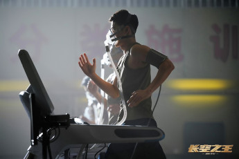 Картинка кино+фильмы born+to+fly парни тренажеры тренировка