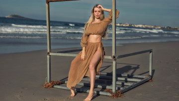 Картинка девушки -+блондинки +светловолосые море пляж поза екатерина енокаева