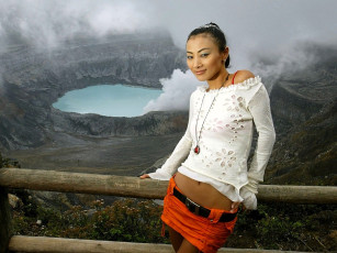обоя девушки, bai ling, азиатка, топ, юбка, перила, горы, озеро