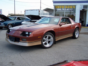 Картинка chevrolet camaro автомобили выставки уличные фото