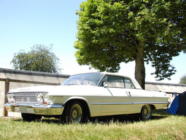 Обои картинки фото chevrolet, impala, автомобили, выставки, уличные, фото