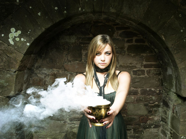 Обои картинки фото Charlotte Church, девушки