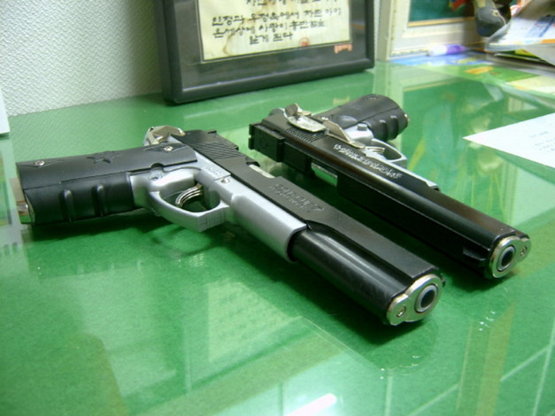 Обои картинки фото оружие, пистолеты