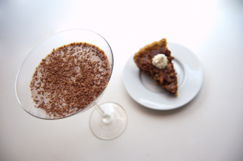 Картинка еда напитки мартини бокал шоколад кусок торт