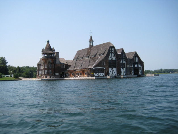 Обои картинки фото города, здания, дома, вода