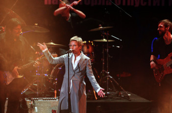 Картинка светлана+сурганова музыка -+другое группа концерт женщина микрофон певица