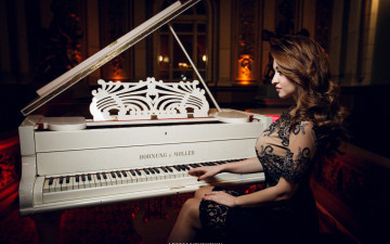 Картинка музыка -+другое девушка пиааино анфас