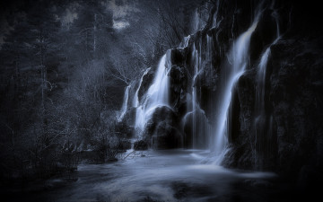 Картинка природа водопады скала поток