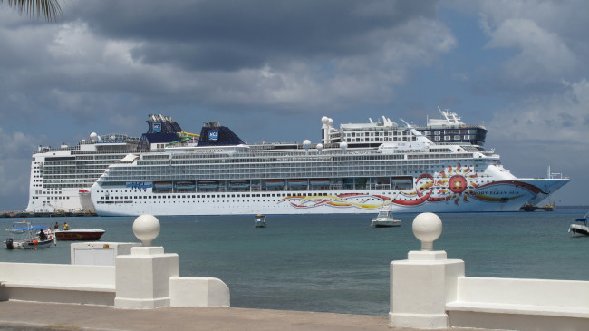 Обои картинки фото корабли, лайнеры, круиз, лайнер