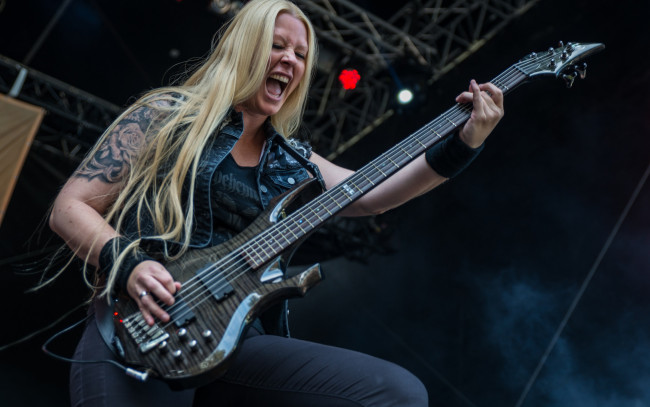 Обои картинки фото музыка, - другое, тату, гитара, девушка