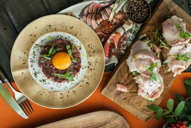 Обои картинки фото еда, вторые блюда, зелень, яйцо, блюдо