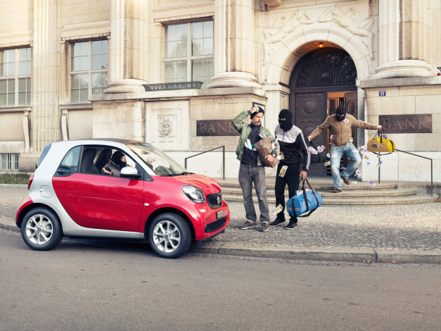 Обои картинки фото юмор и приколы, ограбление, банк, машина, грабители, деньги