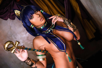 Картинка девушки nonsummerjack образ косплей наряд египет украшения ушки посох