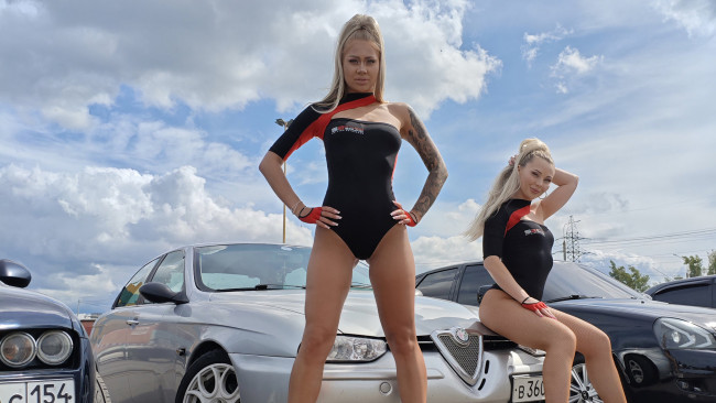 Обои картинки фото автомобили, -авто с девушками, alfa, romeo, 156