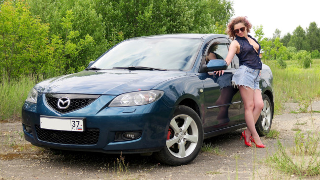Обои картинки фото автомобили, -авто с девушками, mazda, 3