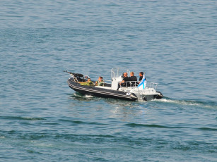 Картинка корабли моторные лодки