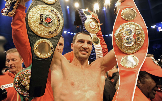 Обои картинки фото спорт, бокс, радость, пояса, награды, победа