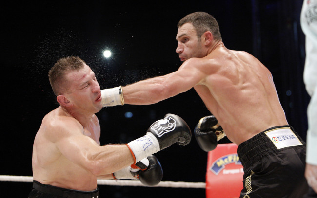 Обои картинки фото спорт, бокс, удар, ринг, кличко