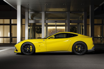 Картинка 2013 ferrari f12 berlinetta автомобили огни ночь дорога