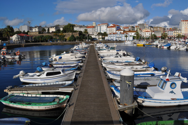 Обои картинки фото curuxeiras, pier, ferrol, galicia, spain, корабли, порты, причалы, гавань, причал, испания, ферроль, галисия, лодки, катера