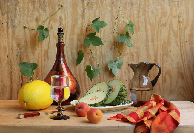Обои картинки фото еда, натюрморт, дыня, бокал, сосуд, персики