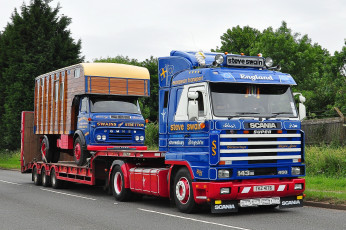 обоя автомобили, scania , выставка, улица, грузовик, седельный, тягач, тяжелый