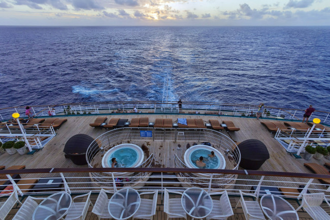 Обои картинки фото корабли, лайнеры, лайнер, океанский, круиз