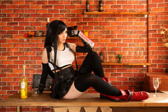 Картинка девушки дарья+флора образ костюм чулки стол