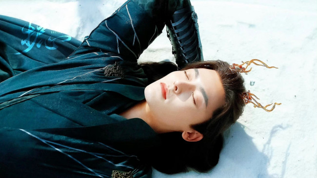 Обои картинки фото кино фильмы, back from the brink, парень, дракон, рожки