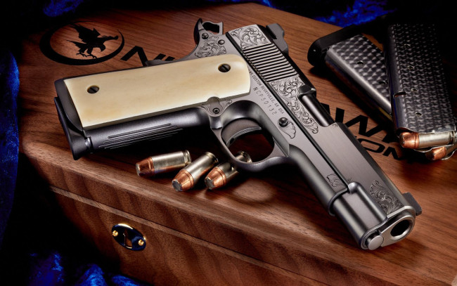 Обои картинки фото оружие, пистолеты, hawk
