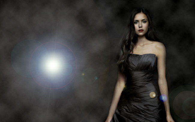 Обои картинки фото дневники, вампира, кино, фильмы, the, vampire, diaries, nina, dobrev, нина, добрев