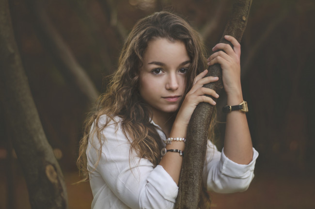 Обои картинки фото девушки, -unsort , брюнетки,  шатенки, взгляд, лицо