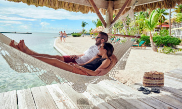 Картинка разное мужчина+женщина влюбленные гамак тропики