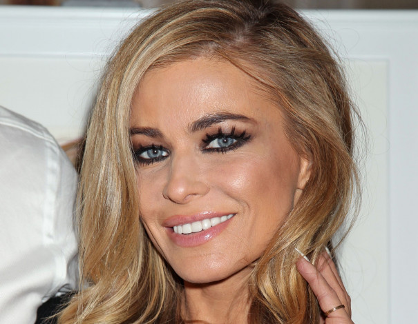 Обои картинки фото девушки, carmen electra, улыбка, лицо, блондинка