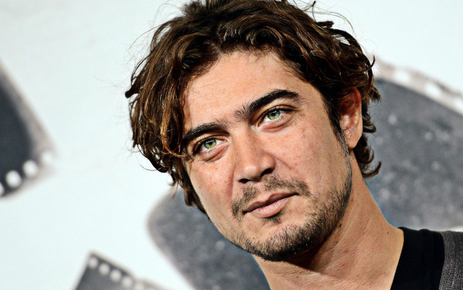 Обои картинки фото riccardo scamarcio, мужчины, - unsort, riccardo, scamarcio