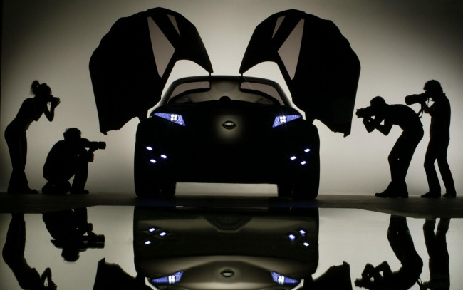 Обои картинки фото nissan mixim concept, автомобили, nissan, datsun, ниссан, силуэты, фотографы, люди