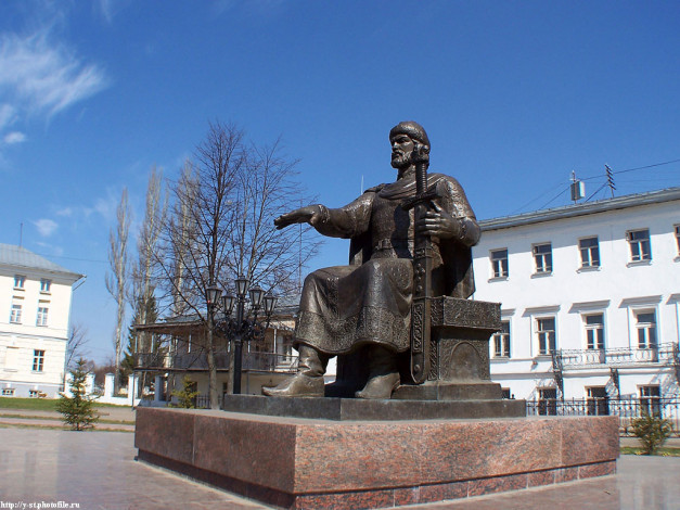 Обои картинки фото кострома, памятник, юрию, долгорукому, города
