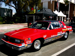 Картинка автомобили oldsmobile