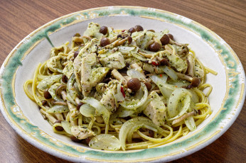 Картинка еда макаронные+блюда мясо грибы лук