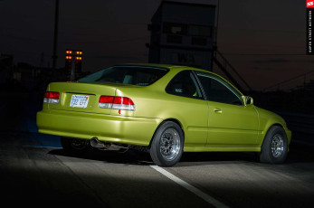 Картинка автомобили honda bmw