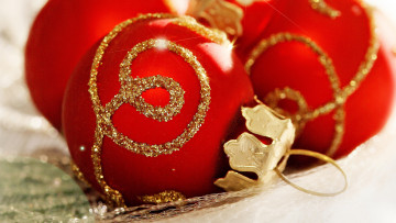 Картинка праздничные шары алые