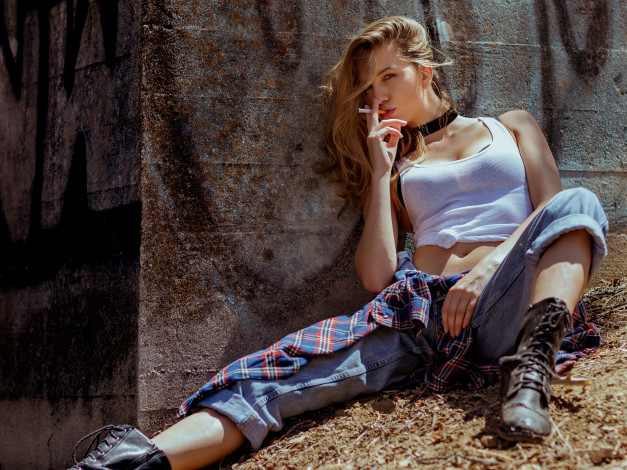 Обои картинки фото девушки, -unsort , брюнетки,  шатенки, лицо, взгляд