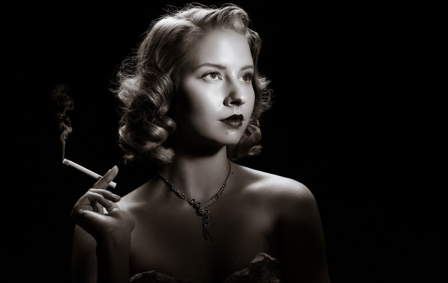 Обои картинки фото девушки, -unsort , Черно-белые обои, лицо, взгляд