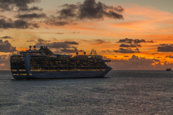 Картинка корабли лайнеры круиз лайнер