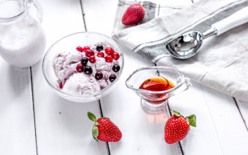 Картинка еда мороженое +десерты мед клубника