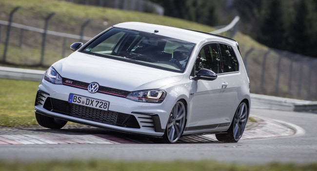 Обои картинки фото volkswagen golf gti clubsport s 2016, автомобили, volkswagen, 2016, s, clubsport, gti, golf