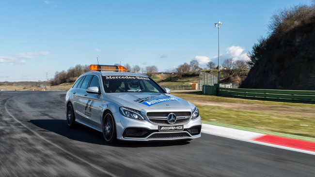 Обои картинки фото mercedes-benz amg c63 s-estate f1 medical car 2015, автомобили, mercedes-benz, amg, 2015, car, medical, f1, s-estate, c63
