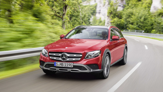 Обои картинки фото mercedes-benz e-class all-terrain 2017, автомобили, mercedes-benz, красный, e-class, all-terrain, 2017