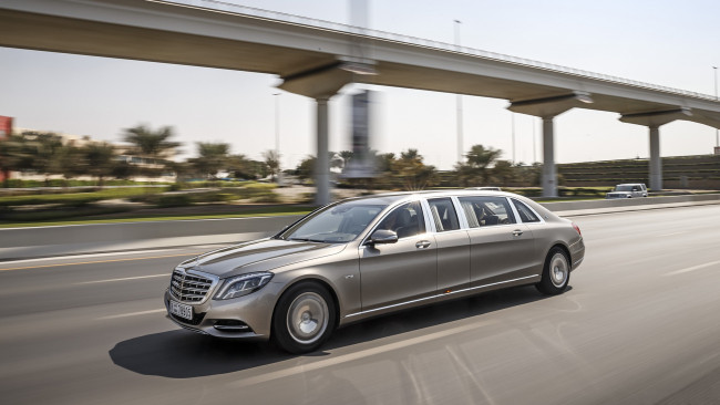 Обои картинки фото mercedes-maybach s600 pullman 2016, автомобили, mercedes-benz, 2016, s600, mercedes-maybach, pullman