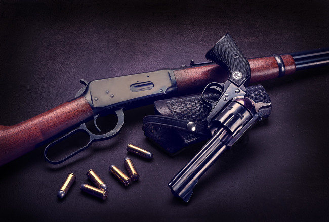 Обои картинки фото оружие, револьвер, ружьё, патроны